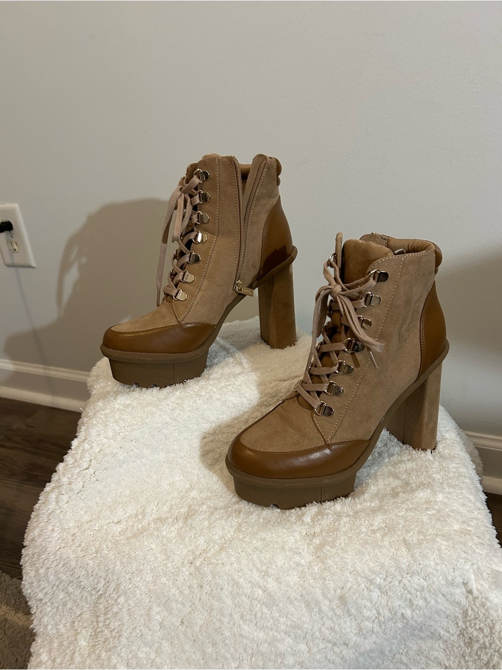“Jessica Simpson Chunky Heel Lug Sole Platform Booties